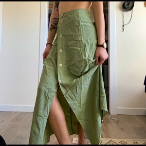 Aritzia Amelie Skirt in Sage Frost